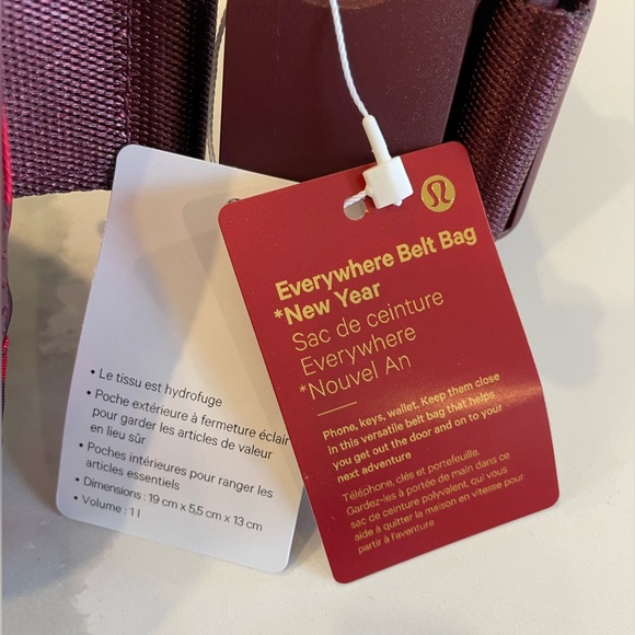 Lululemon Everywhere Belt Bag Lunar Year Red Rabbits 1L - Picture 12 of 12
